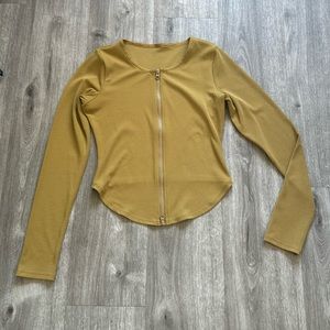 ALO yoga zip up long sleeve size small